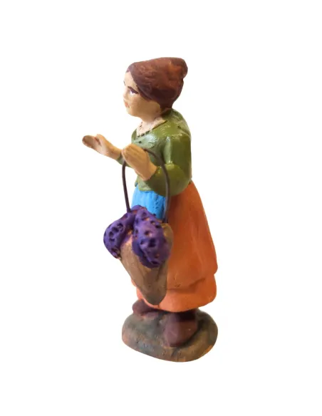 Donna con cesto uva in terracotta 7 cm