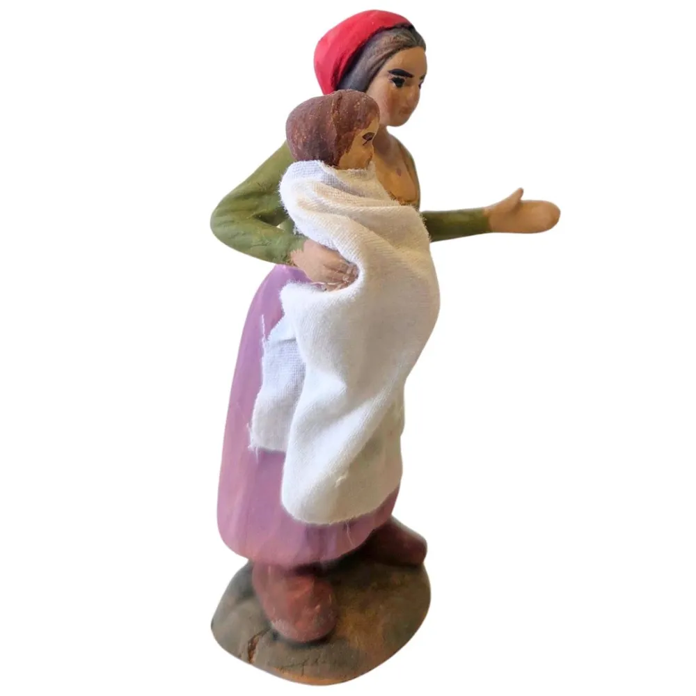 Donna con bambino in braccio in terracotta 10 cm