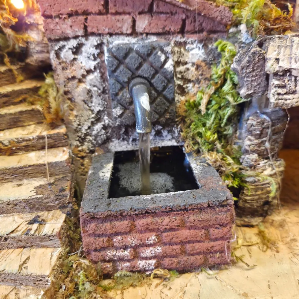 Wood and Cork Village with Fountain and Lighting for 8 cm Nativity Figures