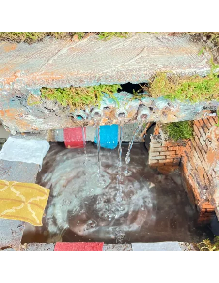 Lavatoio con torretta in sughero per statue da 20 cm