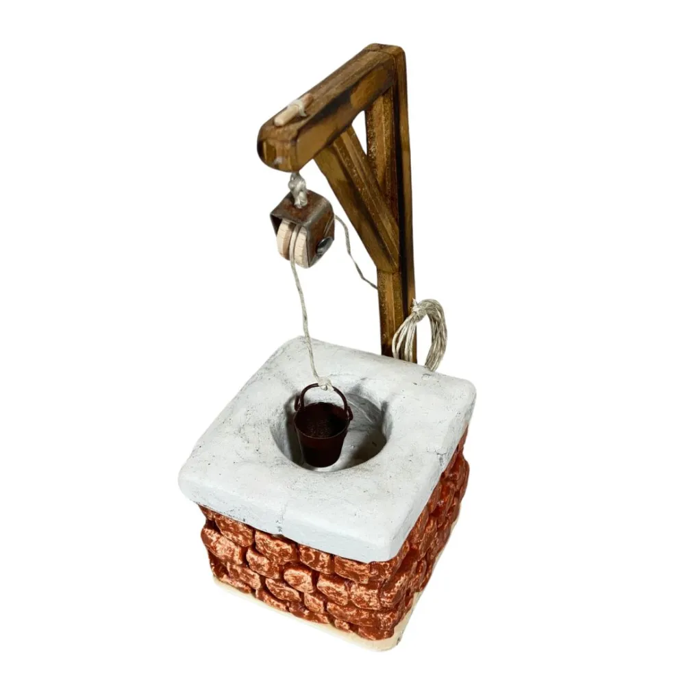 Plaster Well with Pulley for 8–10 cm Nativity Figures