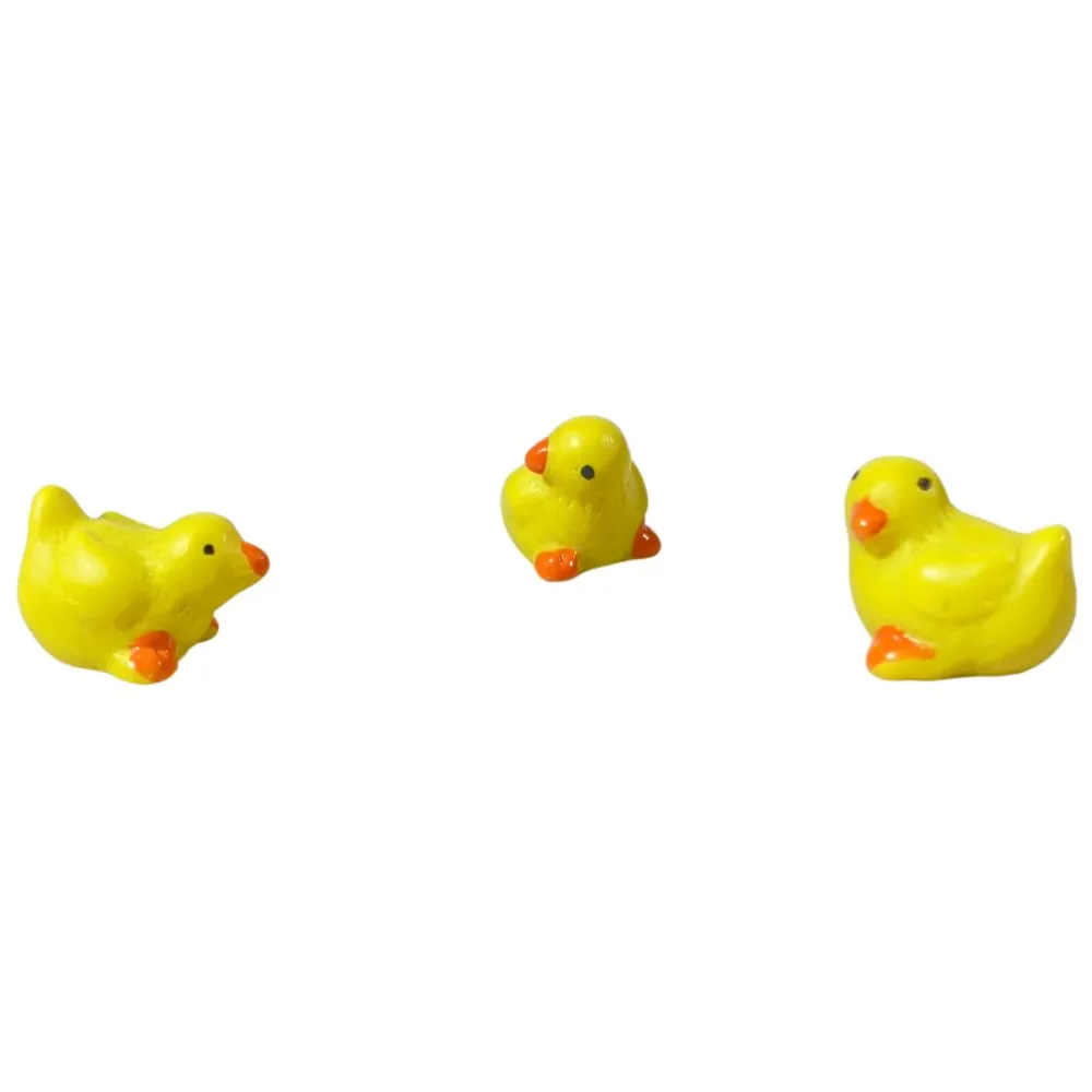 Set of Three Resin Chicks for 20–30 cm Nativity Figures