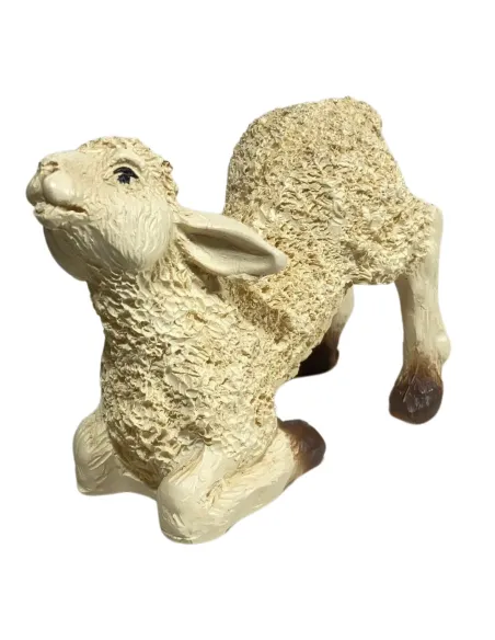 Agnello in resina in posizione di allattamento per statue da 25-30 cm