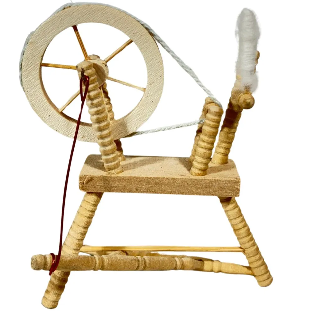 Spinning Wheel for 12–15 cm Nativity Figures