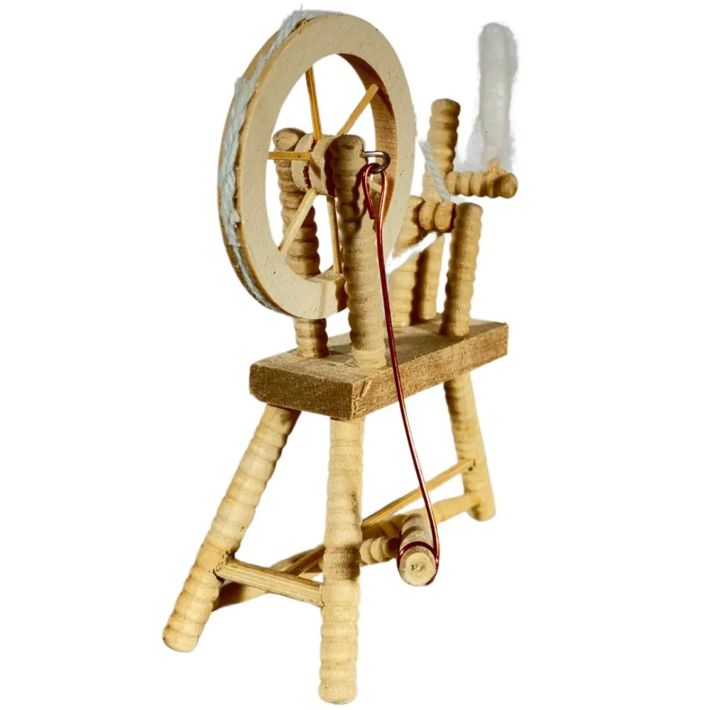 Spinning Wheel for 12–15 cm Nativity Figures