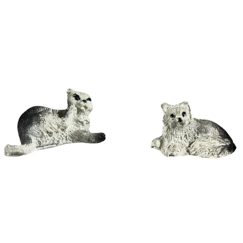 Set of Two Resin Cats for 8–10 cm Nativity Figures