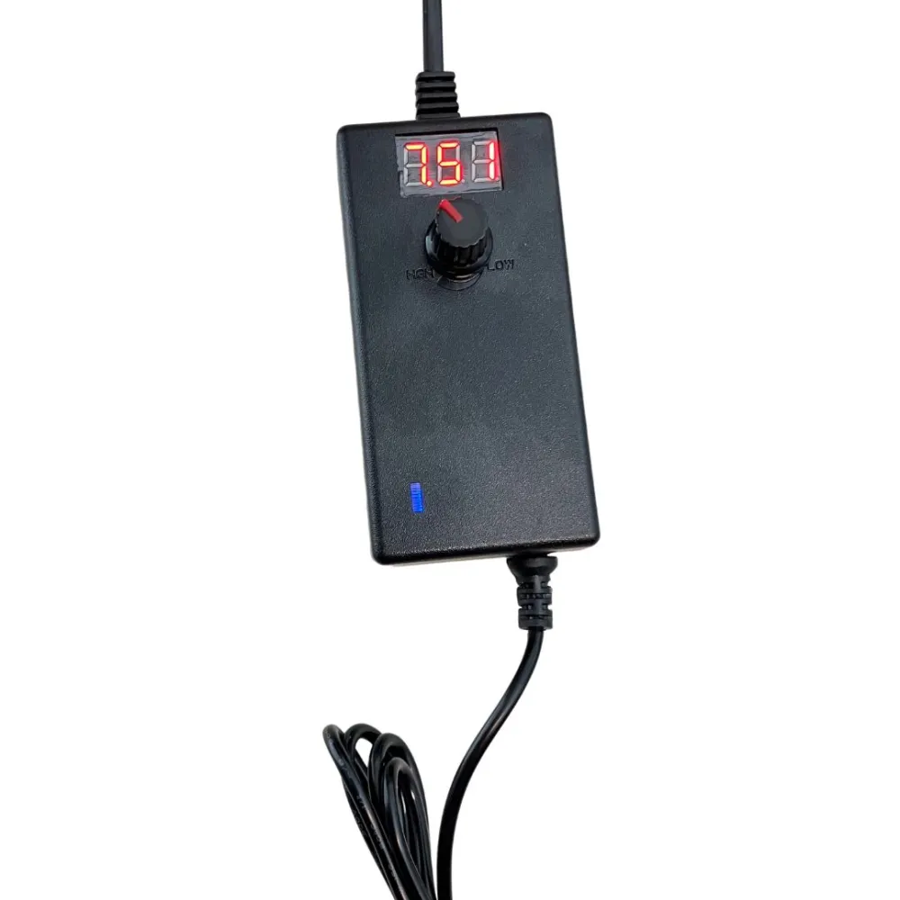 Adjustable 3–12 volt power supply