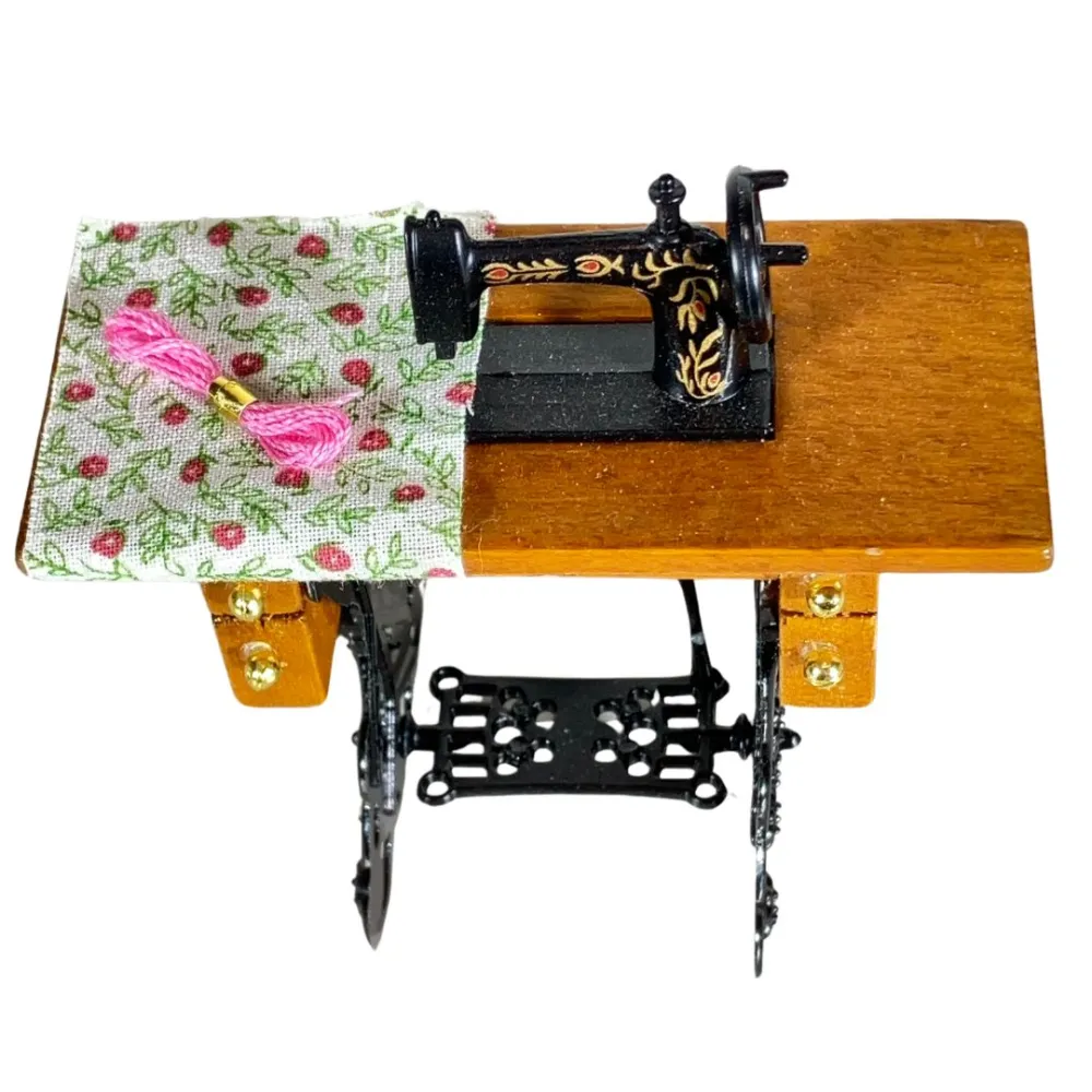 Sewing Machine for 12–15 cm Nativity Figures