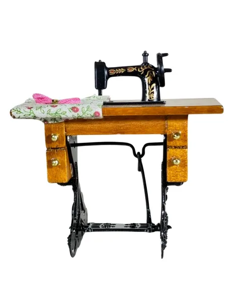 Sewing Machine for 12–15 cm Nativity Figures