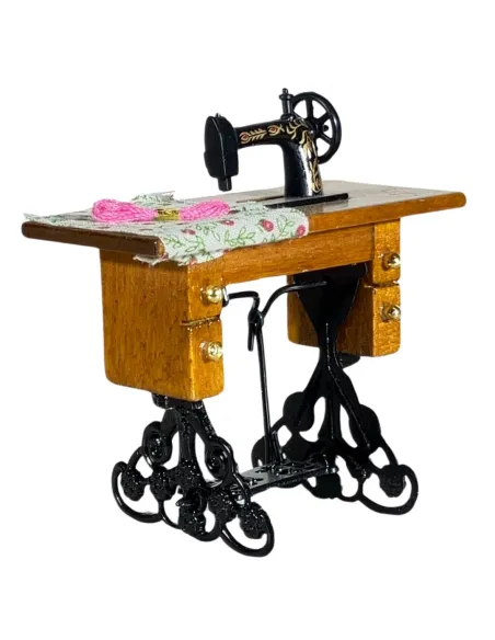 Sewing Machine for 12–15 cm Nativity Figures