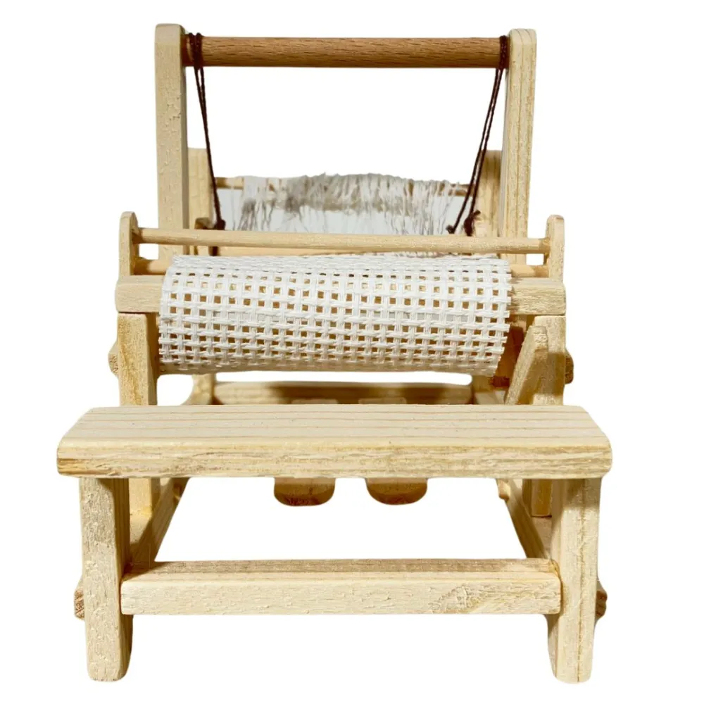 Light wood loom for 12 cm nativity figures