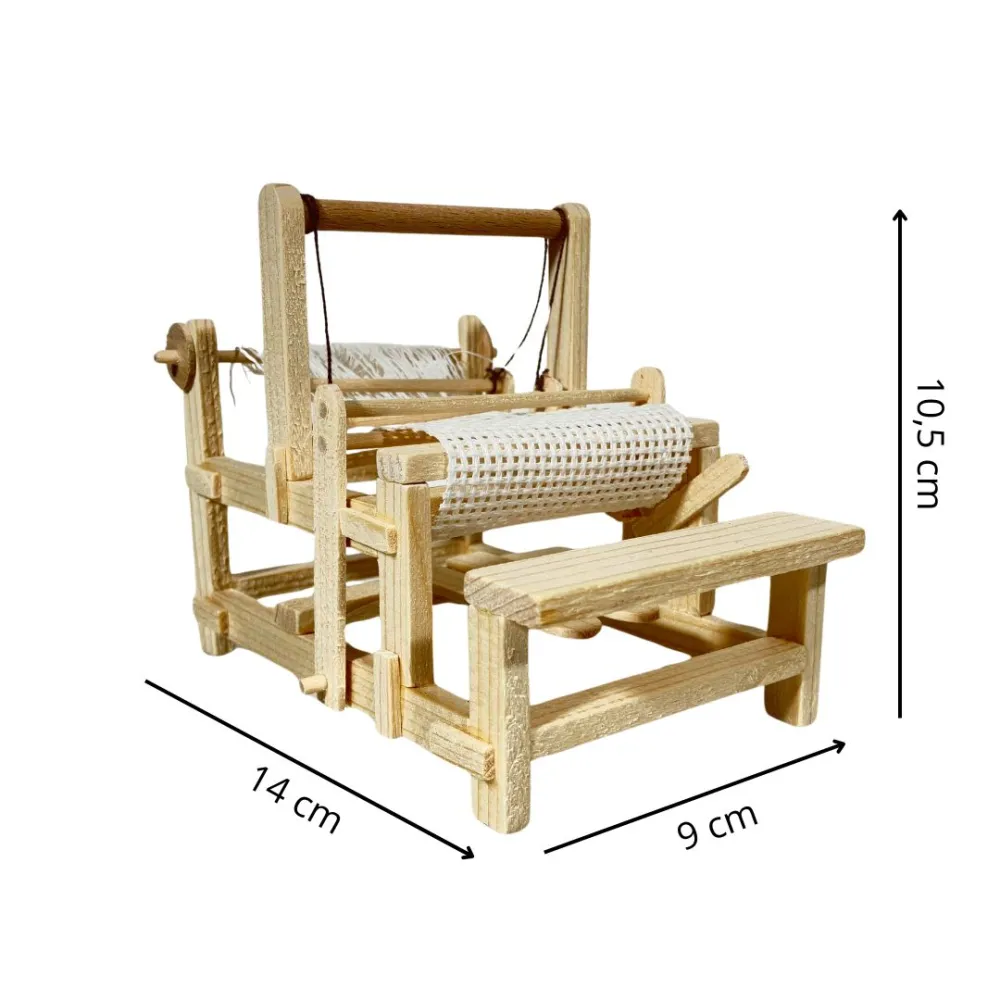 Light wood loom for 12 cm nativity figures