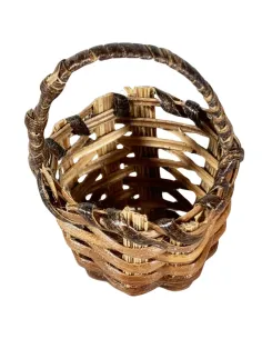 Two-Tone Wicker Basket with Handle for 15 cm Nativity Figures 2