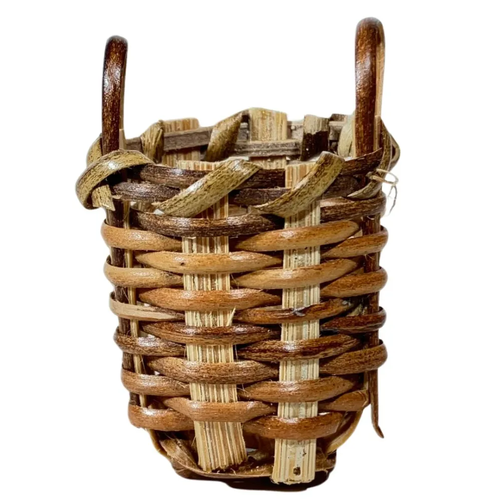 Dark Double-Handled Wicker Basket for 15–20 cm Nativity Figures