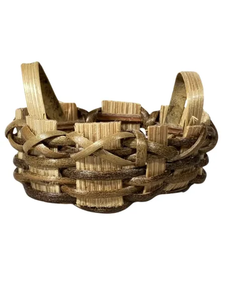 Two-Tone Oval Double-Handled Wicker Basket for 15–20 cm Nativity Figures