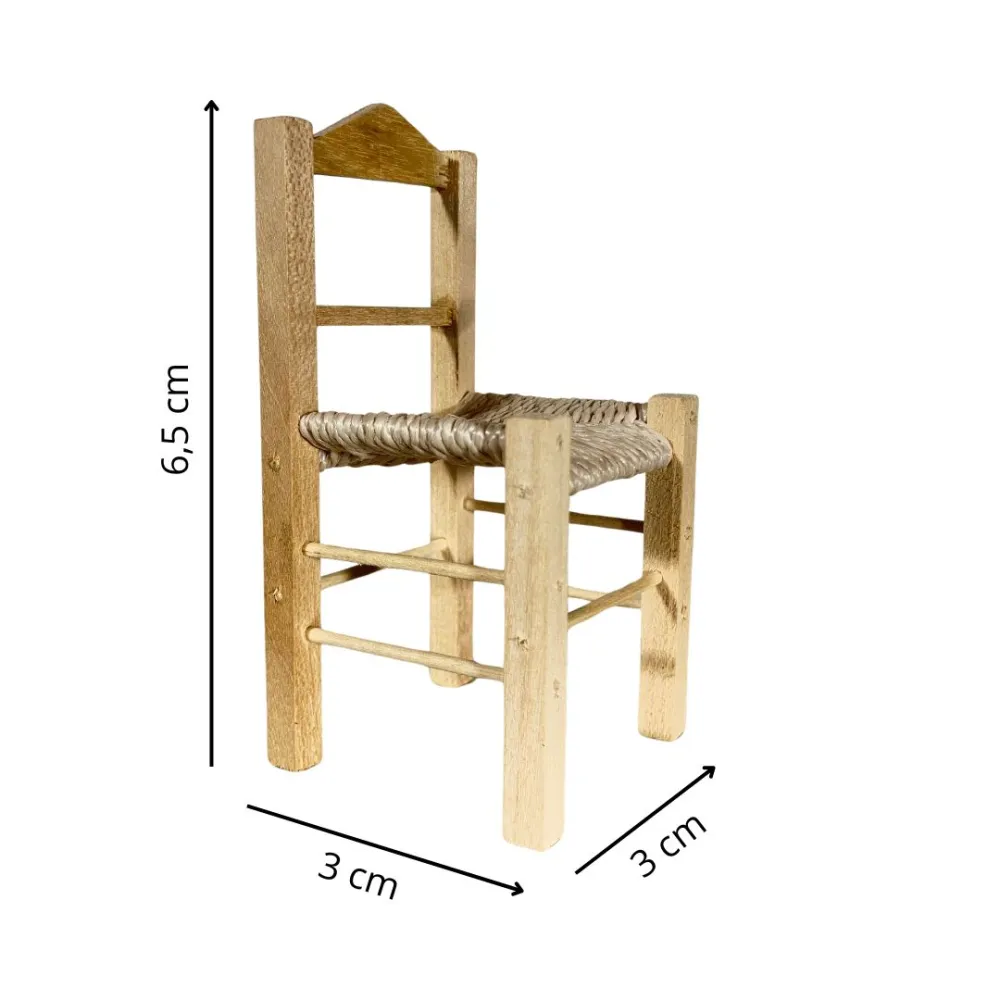 Wooden chair with straw seat for 10 cm Nativity figures