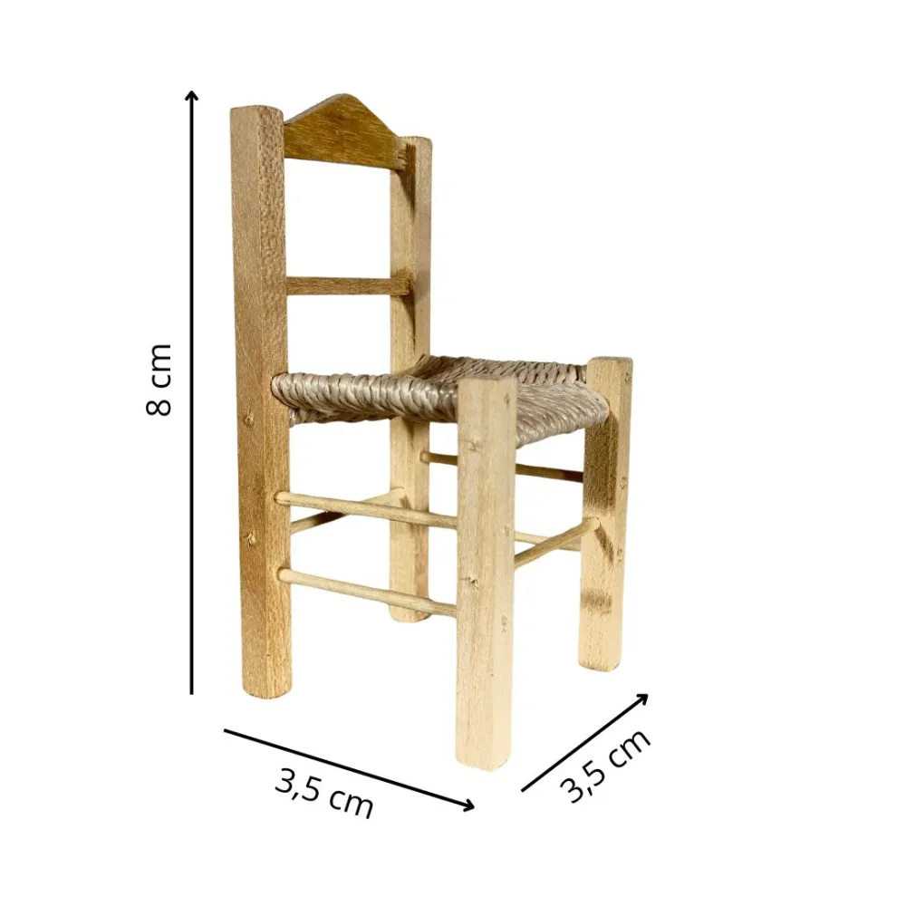 Wooden chair with straw seat for 15 cm Nativity figures