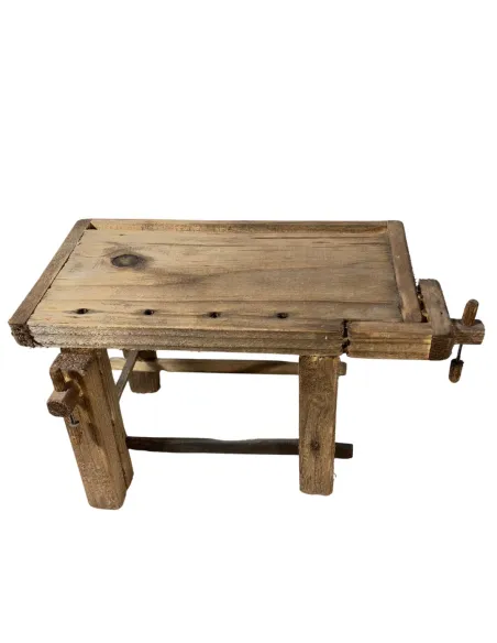 Woodworker’s wooden workbench for 30 cm Nativity figures