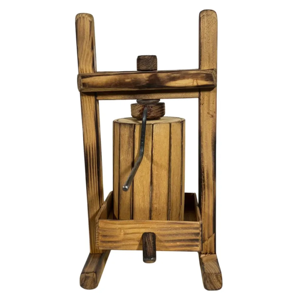 Wooden wine press for 15 cm Nativity figures