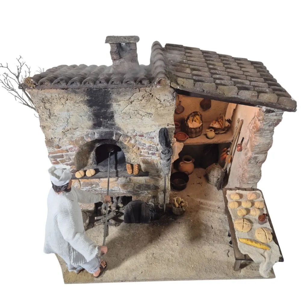 Animated "Lux" Traditional Baker with Real Smoke Effect - 30 cm