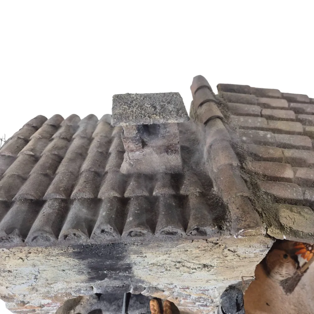 Animated "Lux" Traditional Baker with Real Smoke Effect - 30 cm
