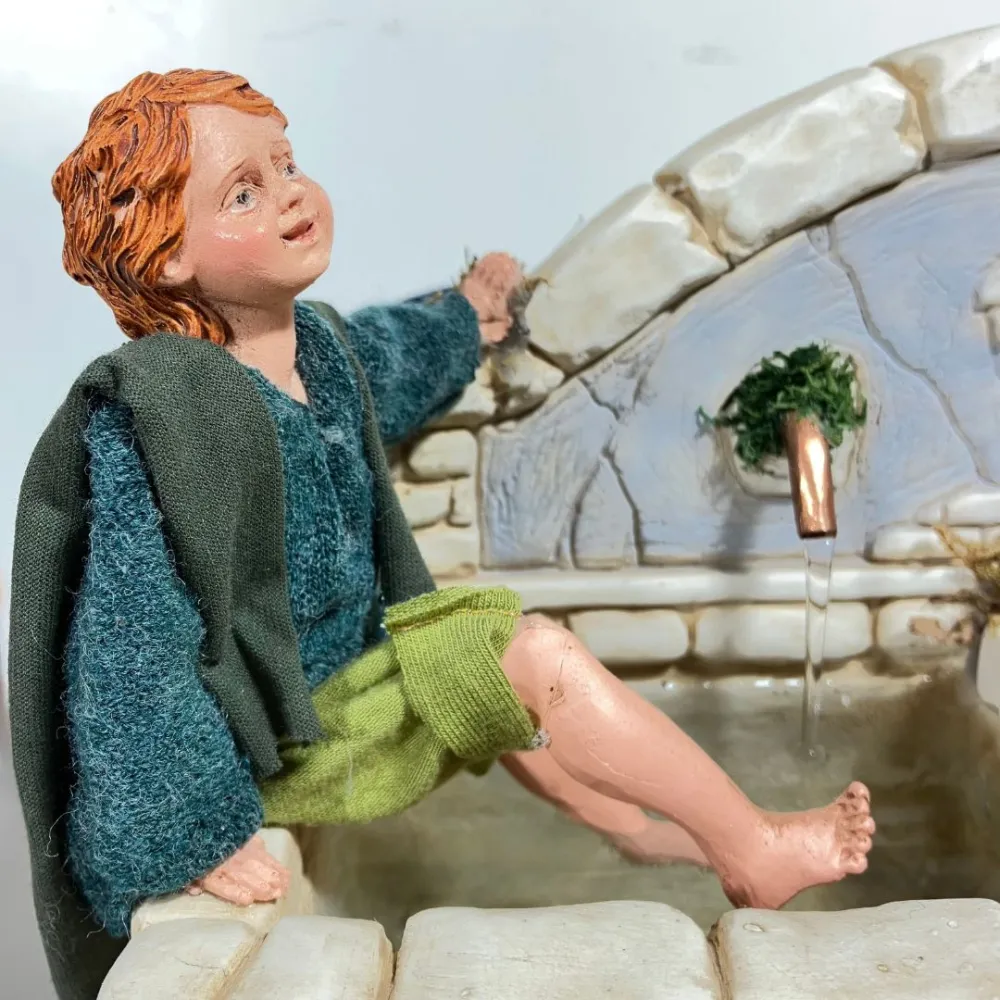 Animated Traditional Fountain with Washerwoman and Child - 30 cm