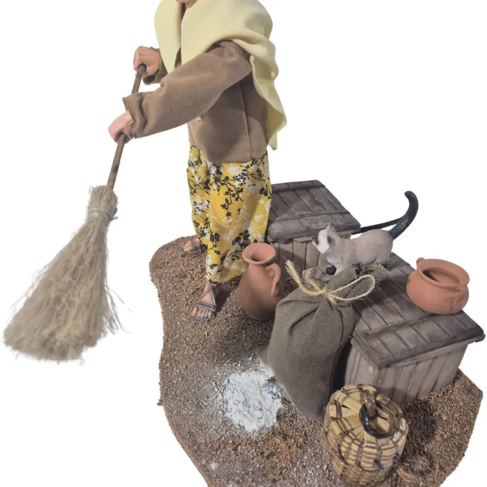 Animated Traditional Woman Chasing a Mouse - 30 cm