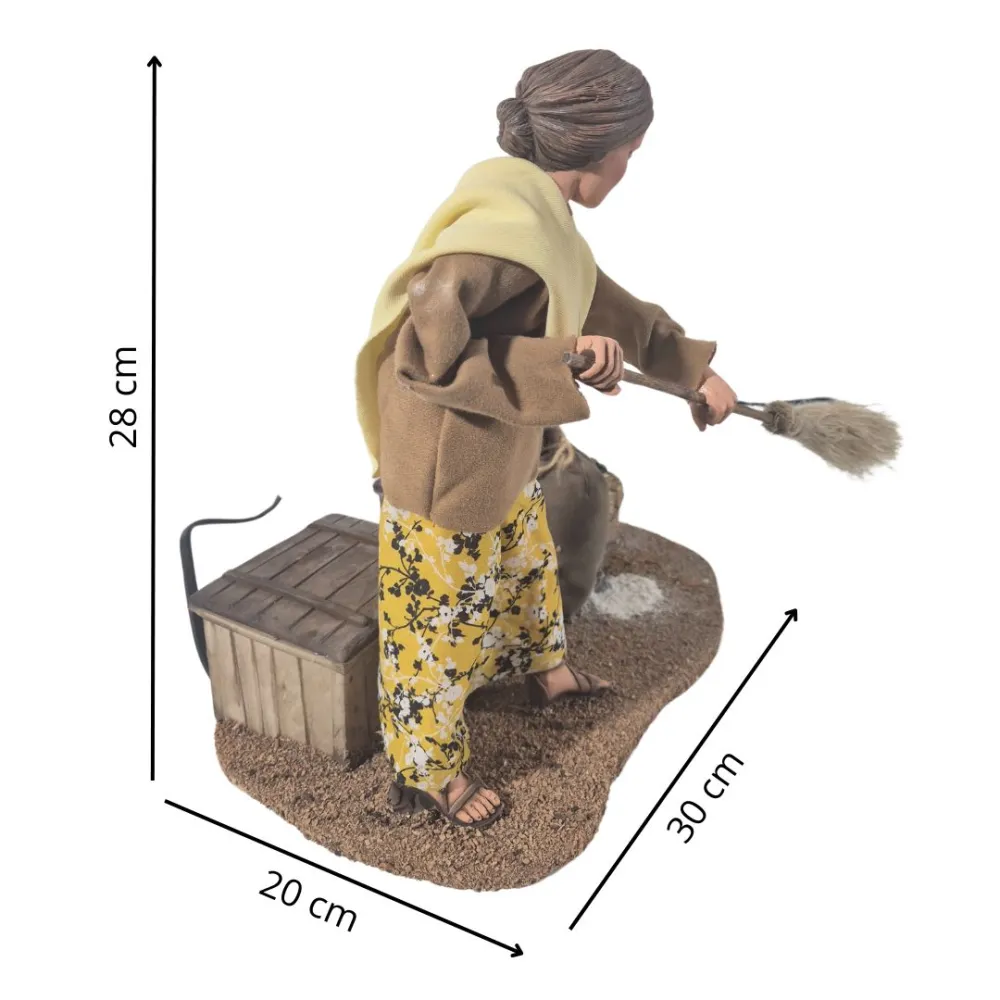 Animated Traditional Woman Chasing a Mouse - 30 cm