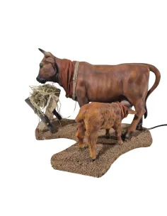 Mucca marrone con vitello in movimento per statue da 30 cm 2