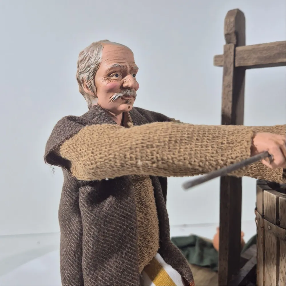 Animated Traditional Grape Press Worker - 30 cm