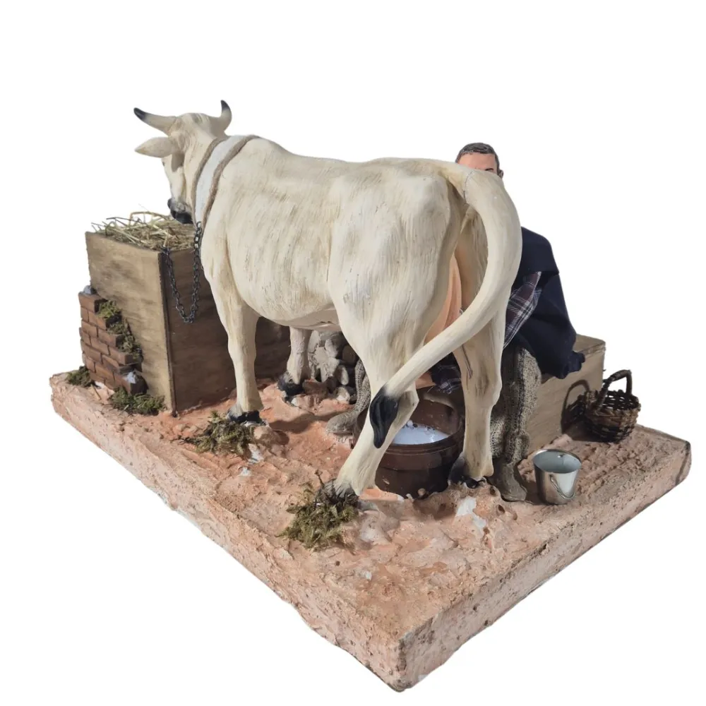 Animated Traditional Milker with White Cow - 30 cm