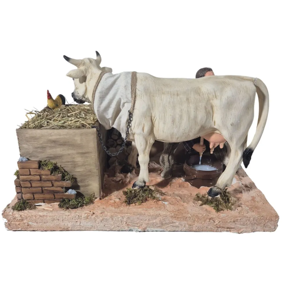 Animated Traditional Milker with White Cow - 30 cm