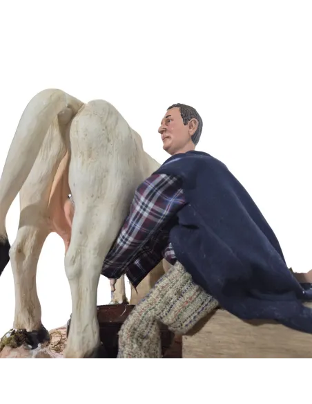 Animated Traditional Milker with White Cow - 30 cm