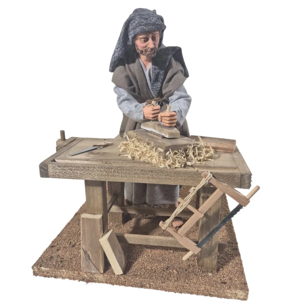 Falegname palestinese che pialla in movimento 30 cm