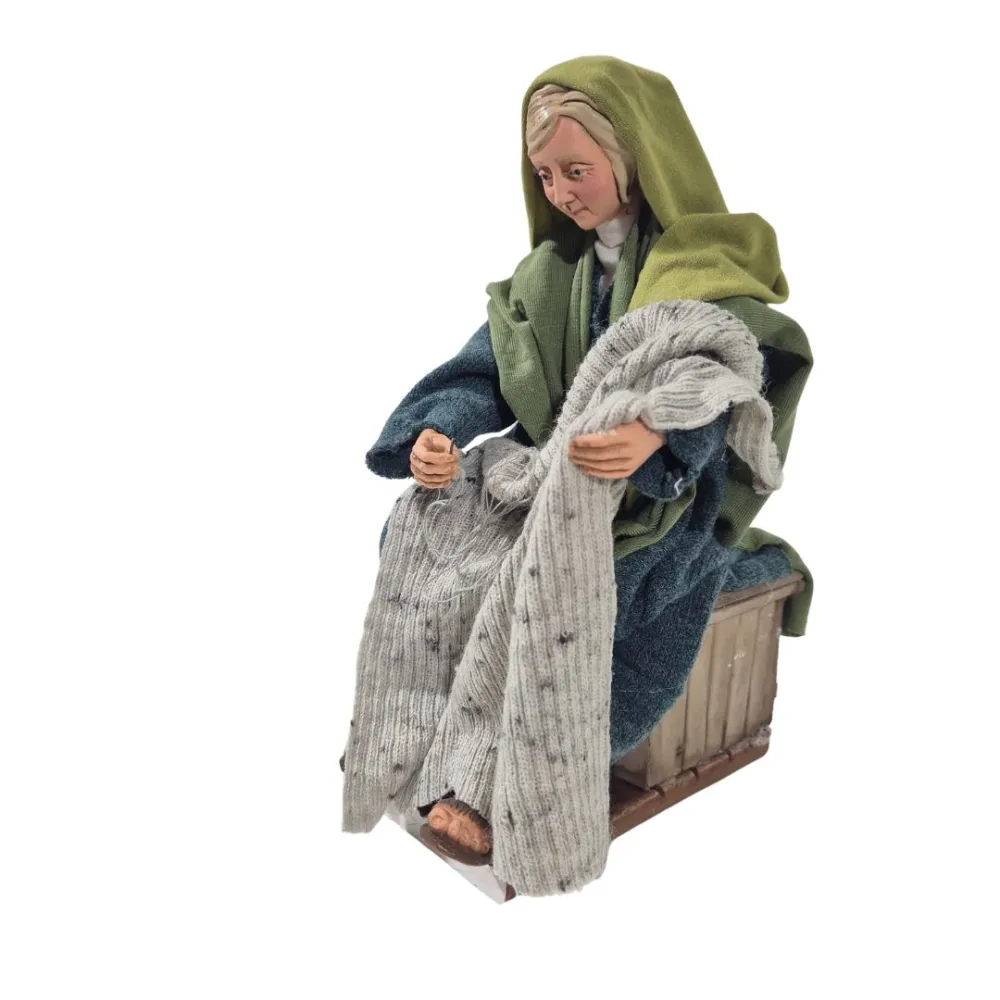 Animated Palestinian Knitting Woman - 30 cm