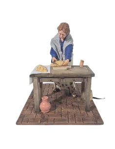 Donna che affetta il pane popolare in movimento 30 cm 2