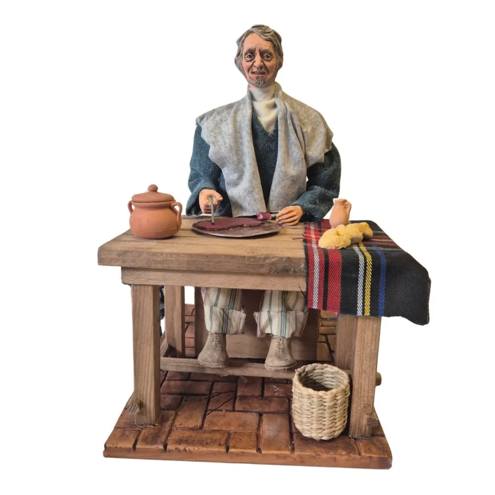 Animated "Quality" Traditional Man Eating - 30 cm