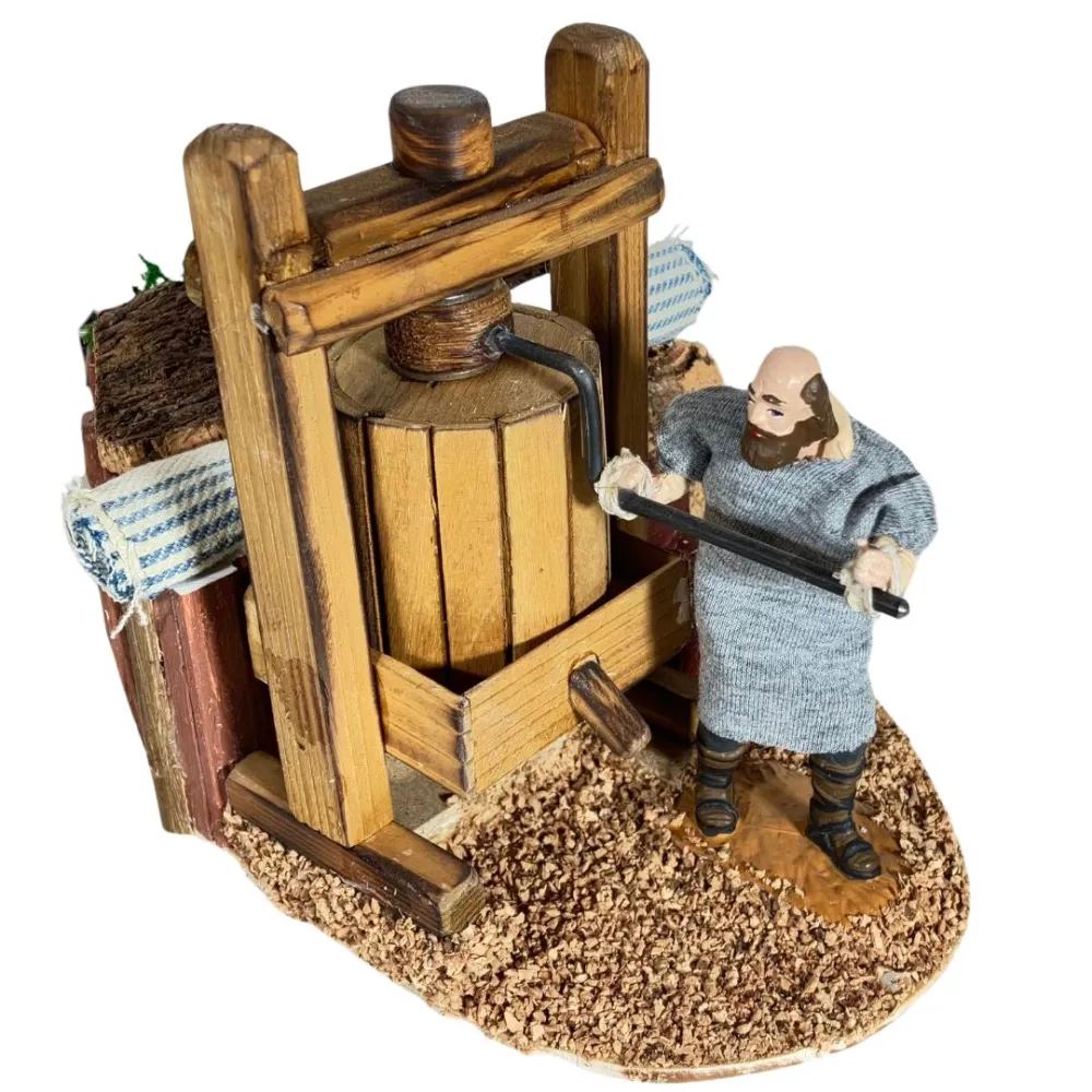 Animated 10 cm Oliver Man Operating a Traditional Press