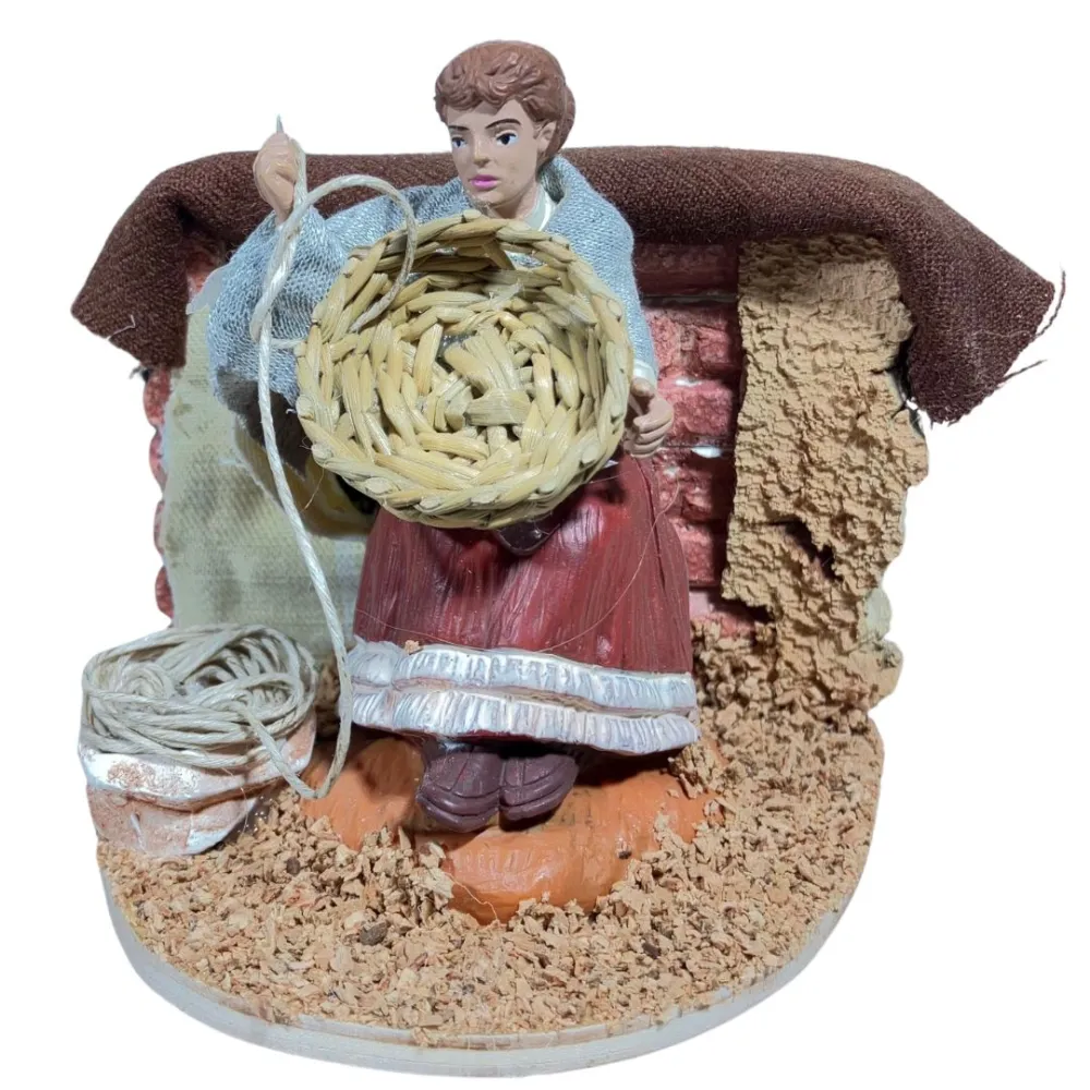 Animated 10 cm Oliver Woman Basket Weaver