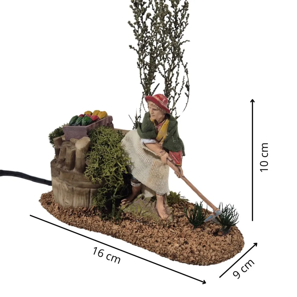 Animated 10 cm Landi Hoeing Farmer
