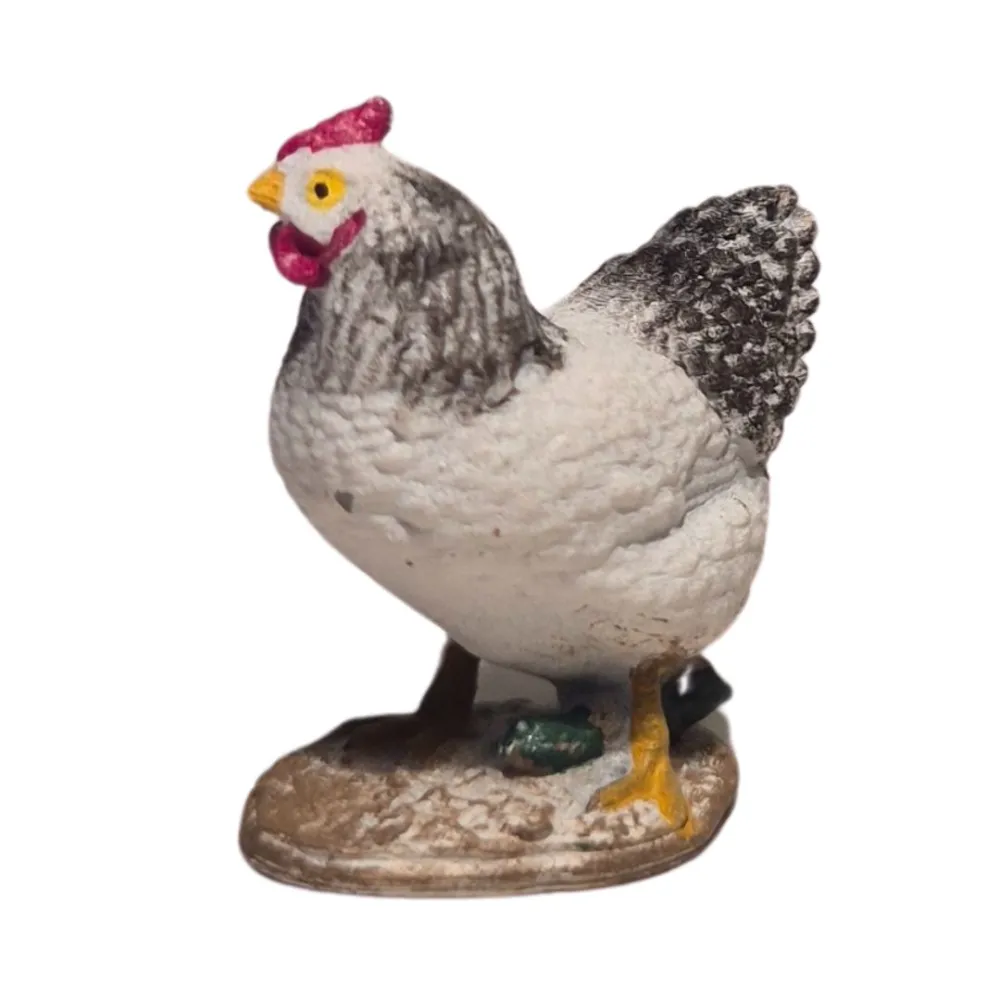 3D-Printed Black and White Hen with Raised Head for 10–15 cm Nativity Figures