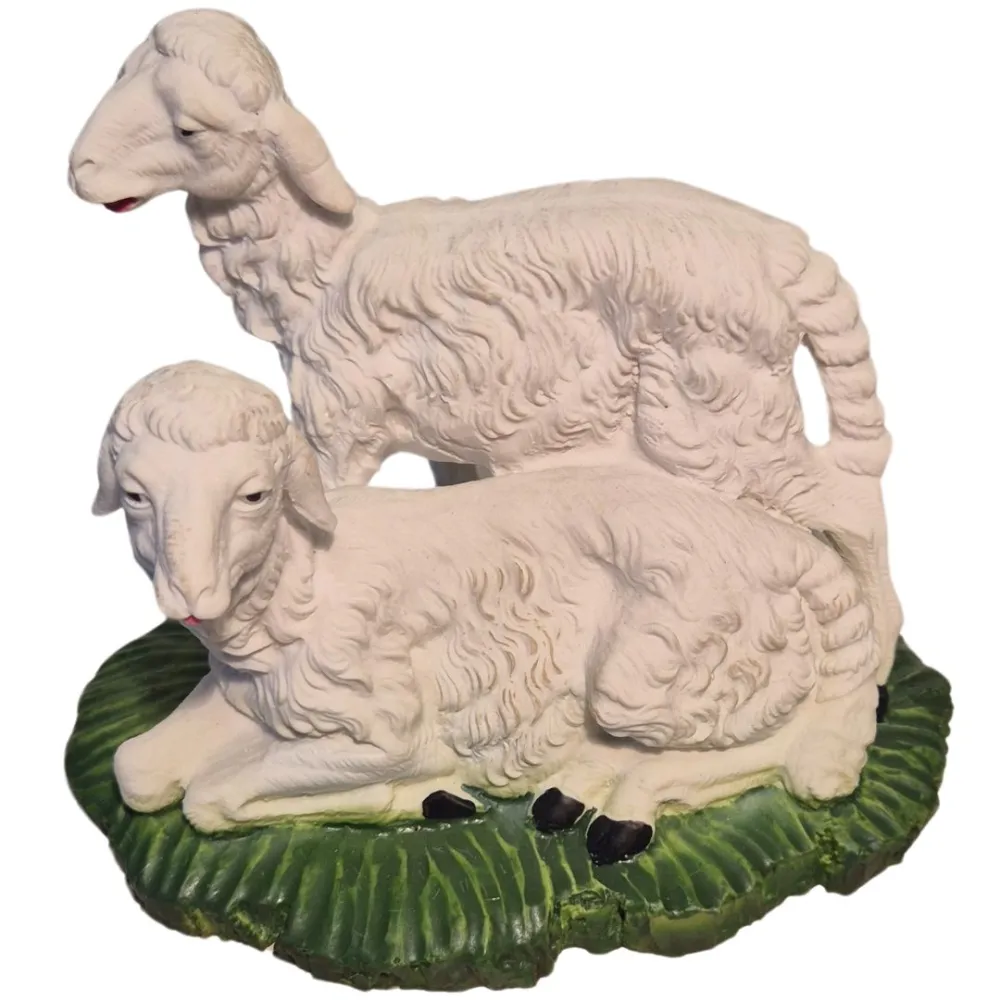 Pair of Resin Sheep for 28-30 cm Nativity Figures