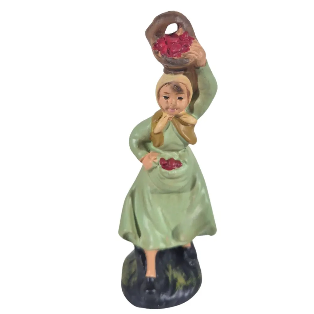 Woman with Basket, 10 cm Series