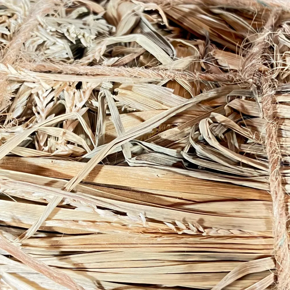 Hay Bale for 25 cm Nativity Figures