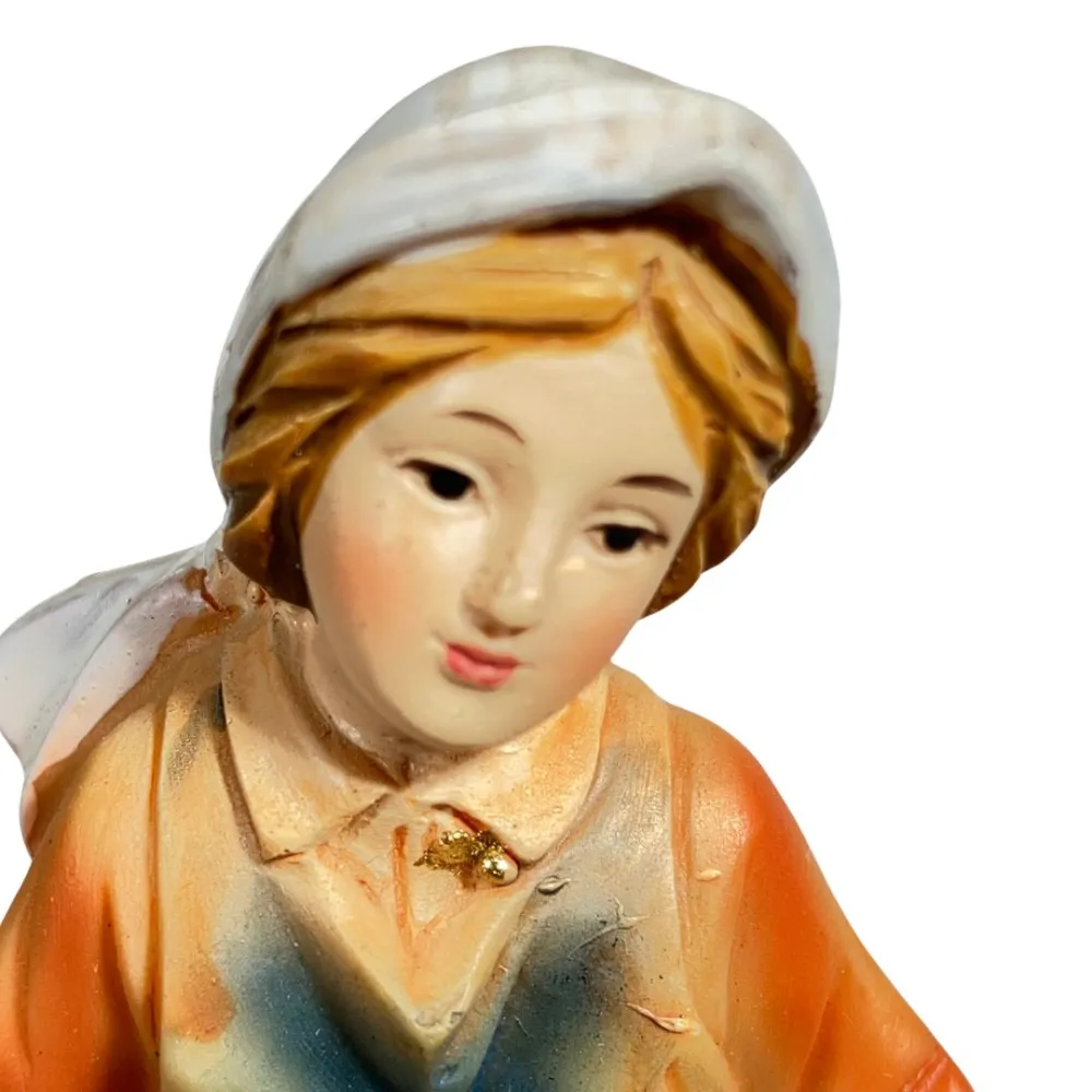 Young Woman with Three Hens – 10 cm