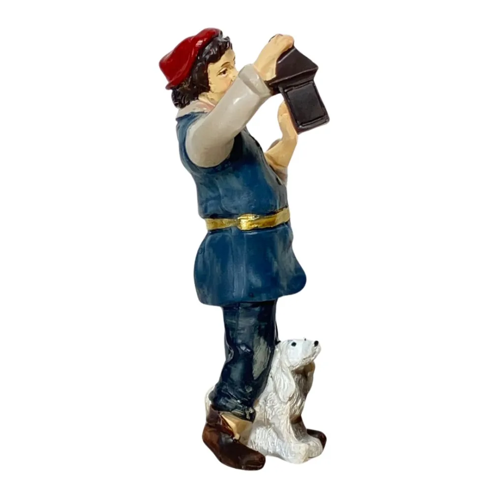 Lamplighter with Dog – 10 cm