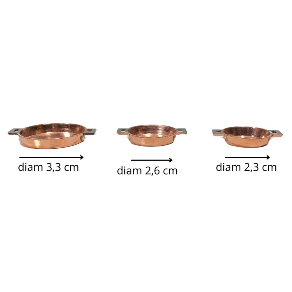 Set of 3 Copper-Effect Metal Pans for 30 cm Nativity Figures