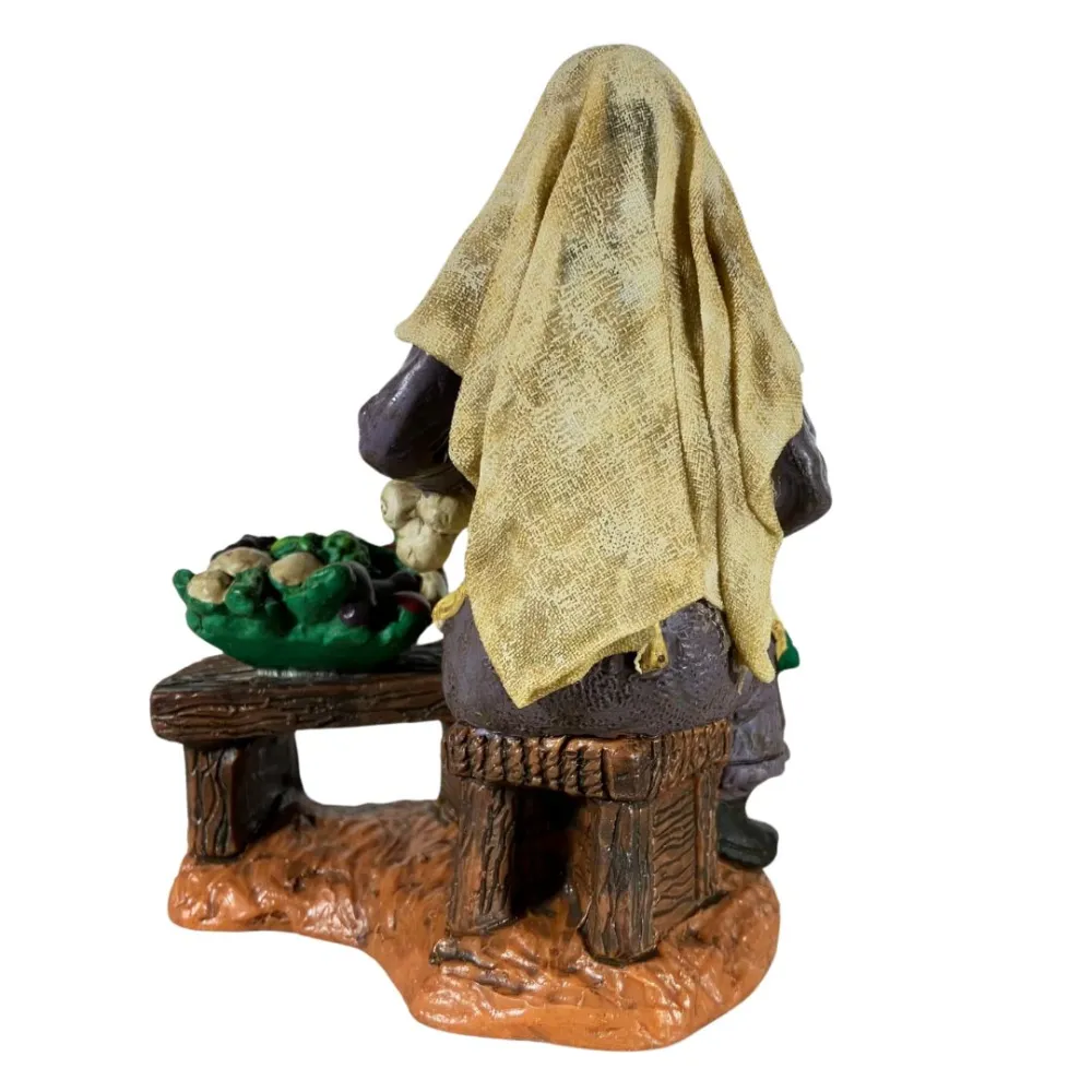 Oliver Woman with Vegetables, 15 cm