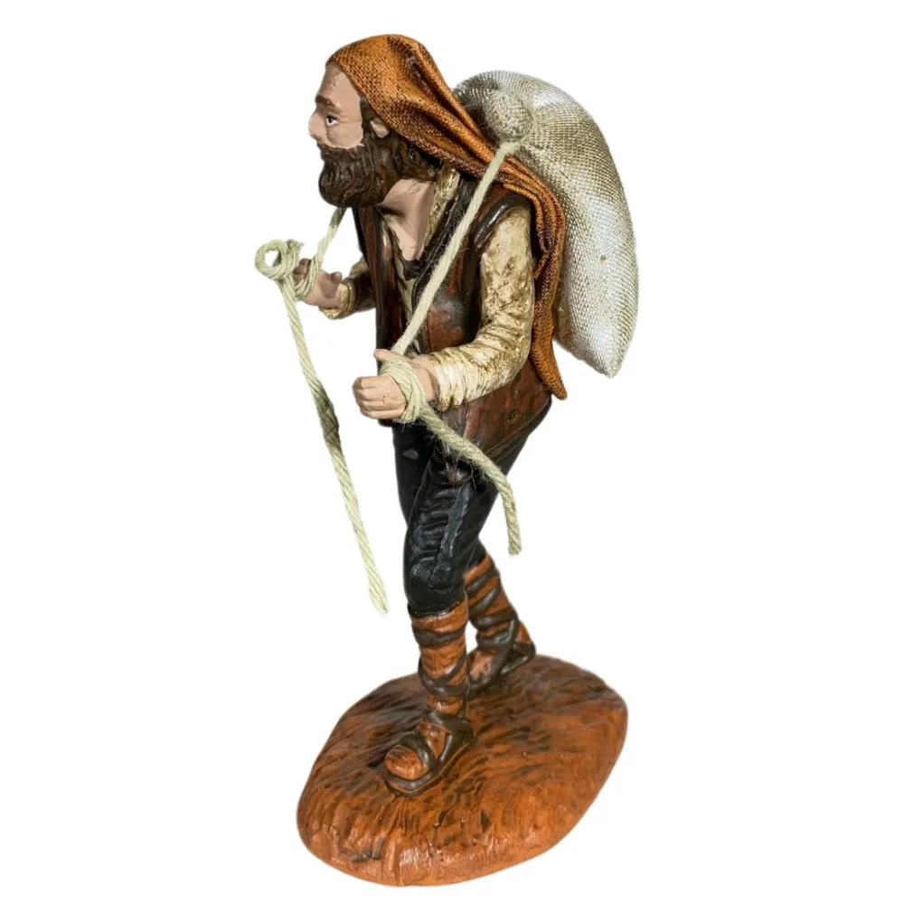 Oliver Traveller with Sack over His Shoulder, 10 cm