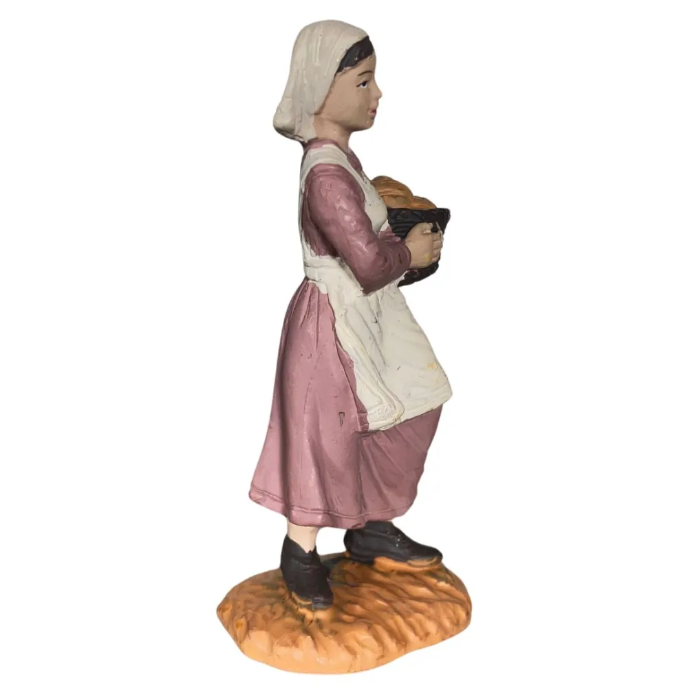 Woman with Bread Basket – Oliver, 8 cm
